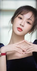 杨紫身着拼接公主裙化身文艺系少女钢琴前写真图片