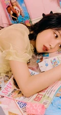 韩国女歌手姜涩琪粉色少女心满满闺房甜美复古写真图片