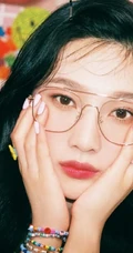 韩国女歌手姜涩琪粉色少女心满满闺房甜美复古写真图片