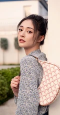 周洁琼小清新碎花衫牛仔裙穿搭夏日街头写真美照