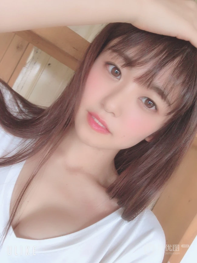 清新甜美，女友感爆棚的邻家气质少女武田雏步笑容超甜写真生活照图片