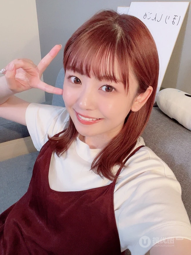 清新甜美，女友感爆棚的邻家气质少女武田雏步笑容超甜写真生活照图片