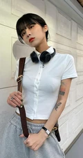 真正的水蛇腰，纤细线条精选短发少女气质紧身裤，紧身衣系列吸睛生活照片