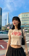 真正的水蛇腰，纤细线条精选短发少女气质紧身裤，紧身衣系列吸睛生活照片