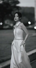 李一桐气质白色礼裙连衣裤穿搭傍晚街拍写真气质美照