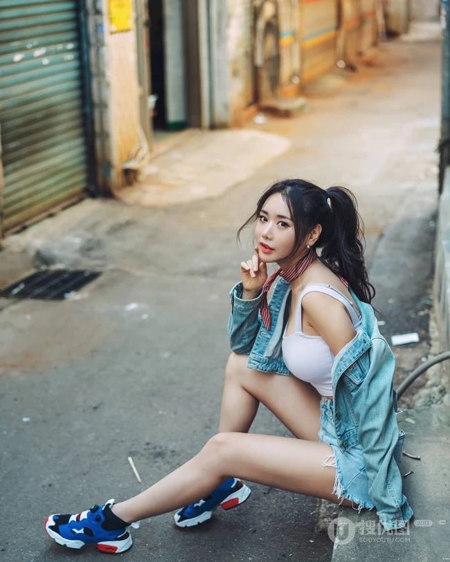 身形匀称超气质韩国网红女生模特精选气质写真，自拍，生活照图片集