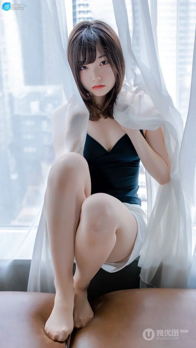 性感少女系列手机壁纸，2021年8月10精选少女手机壁纸杂图集