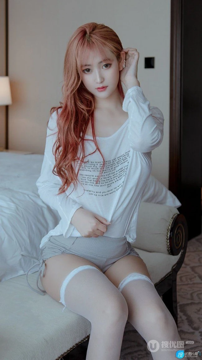 性感少女系列手机壁纸，2021年8月10精选少女手机壁纸杂图集