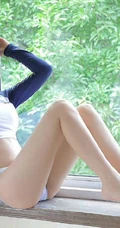 让人一看就喜欢的超可爱元气少女紧身衣三角裤穿搭享受夏日居家生活写真照片