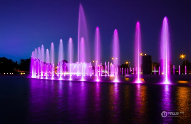 水美的艺术，光、色、形俱美的城市音乐喷泉唯美背景图片