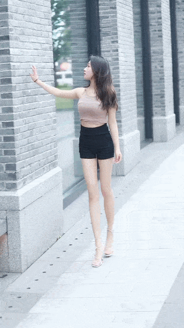会劈叉的妹子是不是到哪都要来一下！