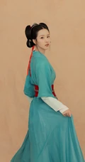 陈都灵古风侍女装扮，宛若画中人，古朴温雅气质写真美图