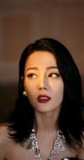 迪丽热巴高贵优雅深袜绒公主裙户外森系写真图片