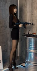 气质漂亮气质女生Lynn刘奕宁蕾丝肩带裙，cos装，紧身白裙等搭配不同袜装吸睛图集