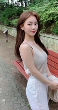 酷爱健身，身材超好的韩国女生气质运动装，休闲装，自拍生活照图集欣赏