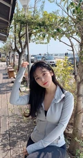 酷爱健身，身材超好的韩国女生气质运动装，休闲装，自拍生活照图集欣赏