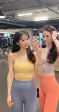 酷爱健身，身材超好的韩国女生气质运动装，休闲装，自拍生活照图集欣赏