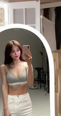 酷爱健身，身材超好的韩国女生气质运动装，休闲装，自拍生活照图集欣赏