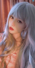 美女宋昕冉时尚潮流奶奶灰染发卷发发型高清自拍美照手机壁纸