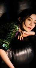 杨幂明媚娇艳，柔情满满一个人超美秋意写真图片