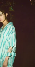 陈钰琪复古穿搭可爱甜美写真，生活照图片