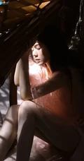 美人看骨，阳光映射下的性感美肩美少女高清个人意境写真手机壁纸图片