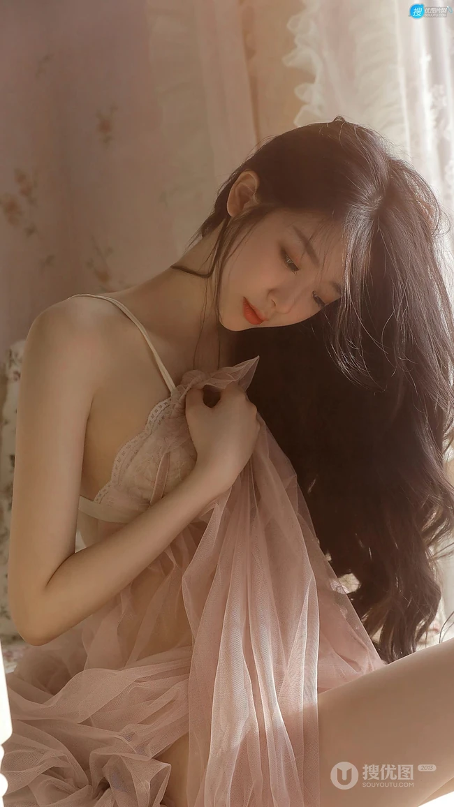 柔情是你，性感是你，温柔是你，性感白嫩美女高清写真手机壁纸图片