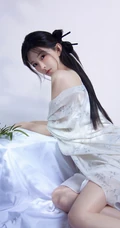 温往事，共交杯，温婉优雅古装汉服女生柔美写真套图