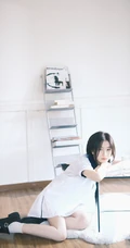李兰迪青涩学生装白衬衫清新写真照