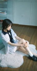李兰迪青涩学生装白衬衫清新写真照