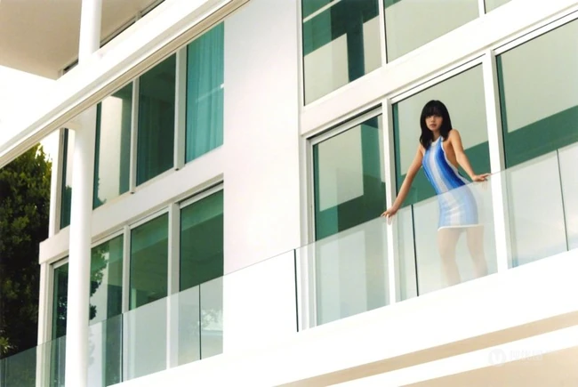 泰国女星lisa（拉莉莎‧马诺芭）青春夏日海边浪漫清凉写真图集