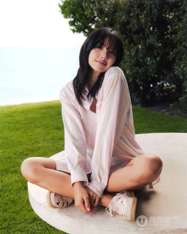 泰国女星lisa（拉莉莎‧马诺芭）青春夏日海边浪漫清凉写真图集
