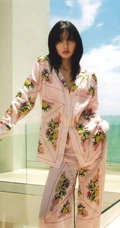 泰国女星lisa（拉莉莎‧马诺芭）青春夏日海边浪漫清凉写真图集