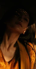 杨颖超美民族风穿搭旅拍写真，感受布朗少数民族服饰之美