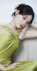 祝绪丹温柔优雅交织脖带长裙礼服超好看写真花絮图片