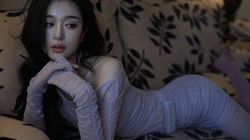 性感优雅气质长发美女小姐姐紫裙加丝袜穿搭私房沙发写真壁纸套图