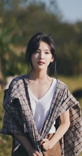 章若楠生活照手机壁纸图片，天天开心，天天不一样的章若楠美照图集