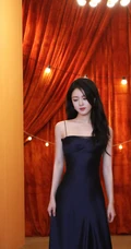 赵今麦紧身肩带礼裙长裙展现成熟美好看活动照片图集