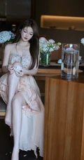 优雅，气质，黑色长发 礼裙长裙礼服装白皙气质女生气质写真图片