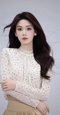 陈瑶高领衫加短裙时尚气质写真图片