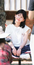 青涩学生时期的赵露思纯美照片，学生头造型的可爱清新少女赵露思旧照图片