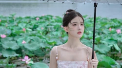 荷叶圆圆，少女甜甜，甜美可人清新养眼美女古典韵味十足荷塘边写真壁纸