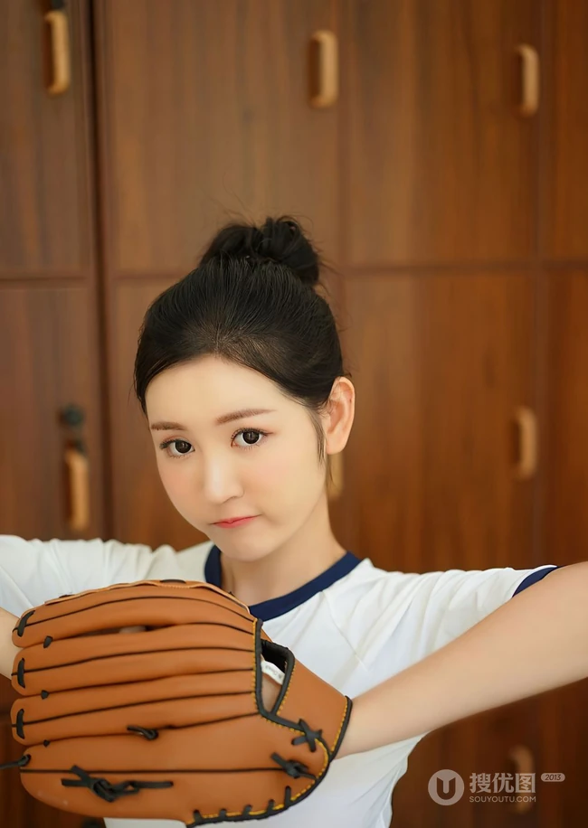 制服短裤棒球女生沈梦瑶学院风写真套图