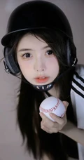 浅粉白皙棒球服短裤白袜少女甜美可人室内艺术写真照