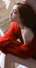 令人无法抵挡的气质高颜值浪漫女生红衣下的风格家居服魅力室内写真图集