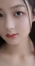 韩系轻氧风漂亮可人女生多款不同穿搭大胆动人艺术写真图片