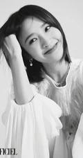 唐艺昕多套魅力着装甜美气质写真杂志图片