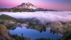 大自然晨曦风光，最美山川，高山，树木，白云缭绕等风景壁纸图片大全