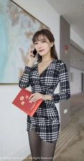 身姿动人气质轻熟陆萱萱气质格纹连衣裙深袜袜穿搭应聘工作剧情版写真套图