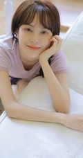 简简单单，清清爽爽，气质可人花季少女多套清爽穿搭室内动人写真套图